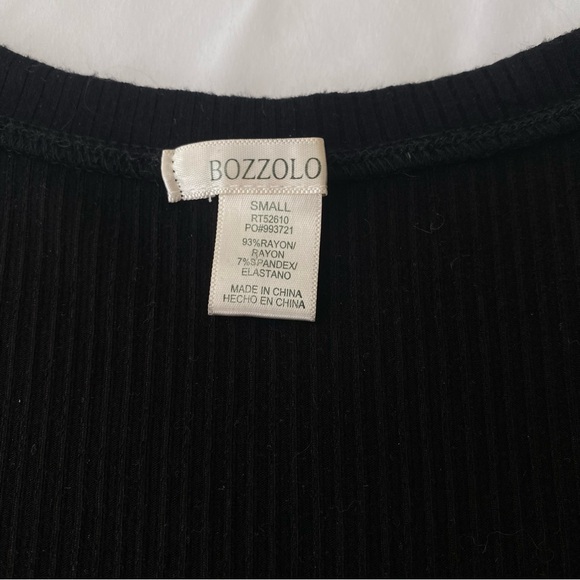 Ribbed V Neck Crop Top - Picture 2 of 4